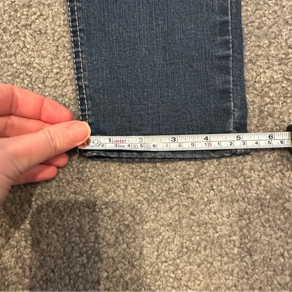 Ophelia Rose Jeans. Women’s 8. - Picture 5 of 8